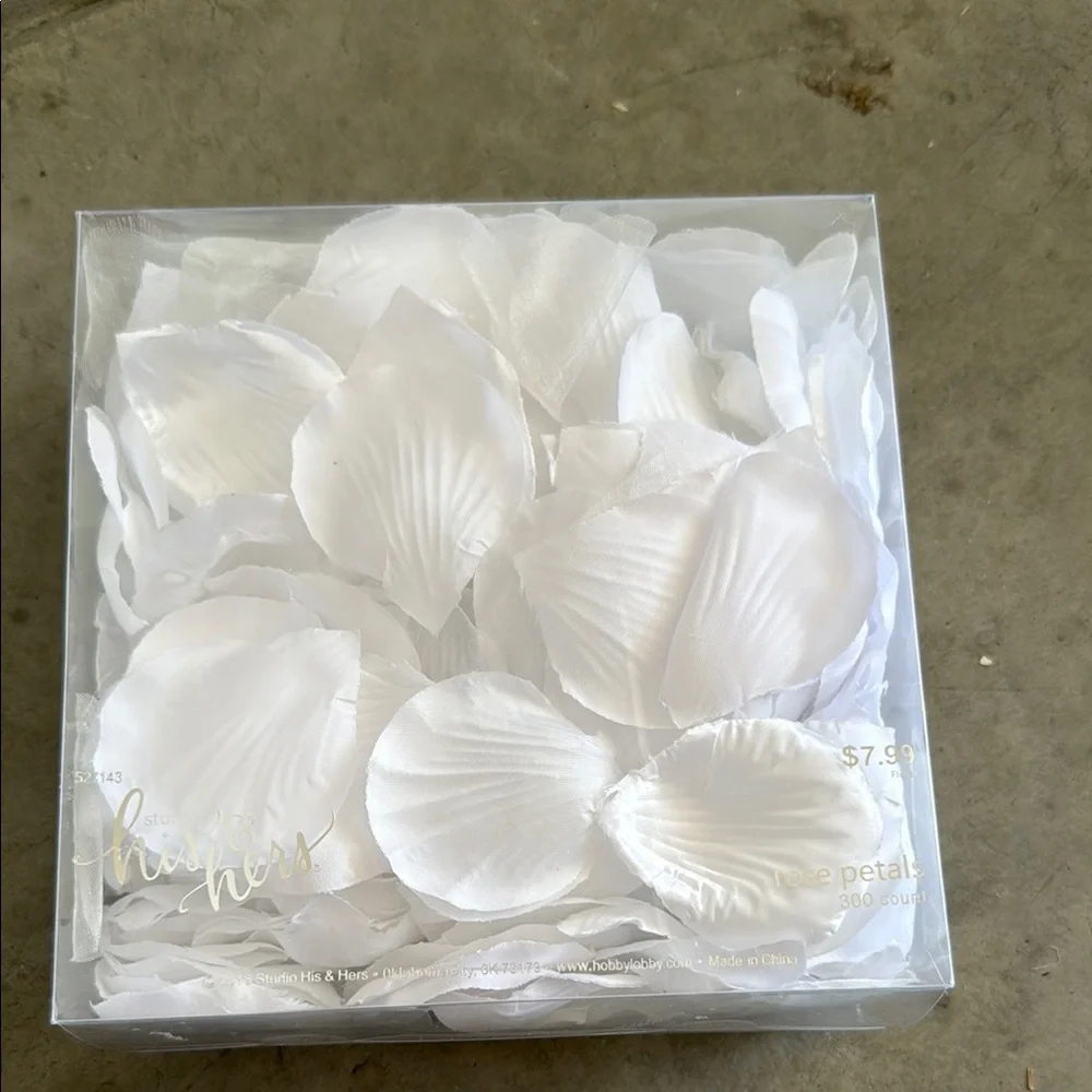 Wedding White Silk Rose Petals - 4 Boxes